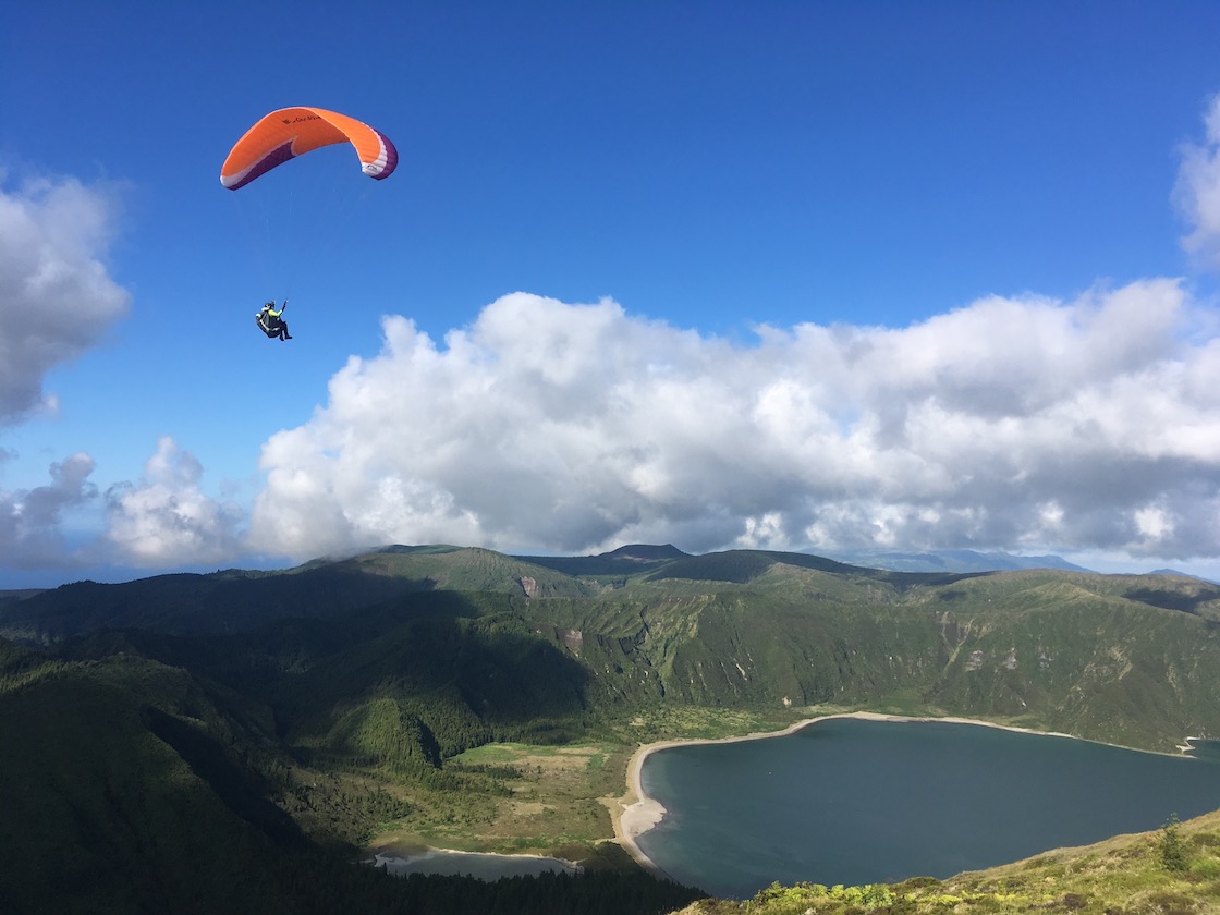 Séjours de parapente aux Açores avec globetrottair.ch